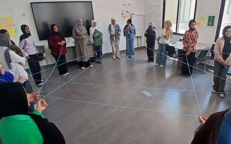 مركز شباب وشابات الوسطية ينفذ جلسة