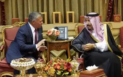 الملك يعزي خادم الحرمين وولي العهد