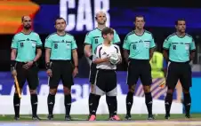 طاقم تحكيم أردني يدير مواجهة إنجلترا