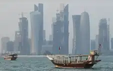 قطر تعلق الملاحة اstrongلبstrongحرية مؤقتا بعد