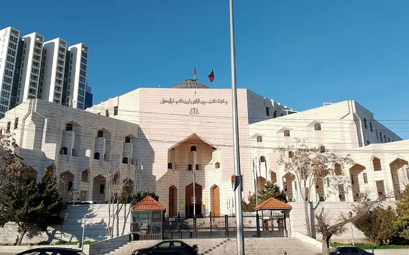 جنايات عمان تواصل محاكمة ثلاثينية متهمة