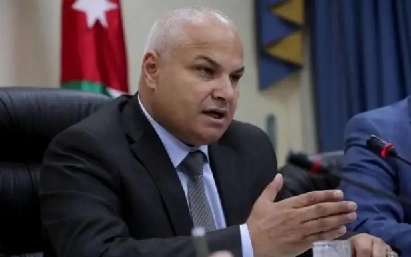 حقيقة الإجازة المفتوحة لوزير العمل وسر