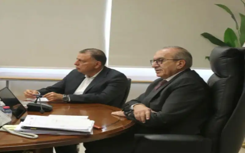 وزيرا الأشغال والداخلية يبحثان تطوير المنافذ