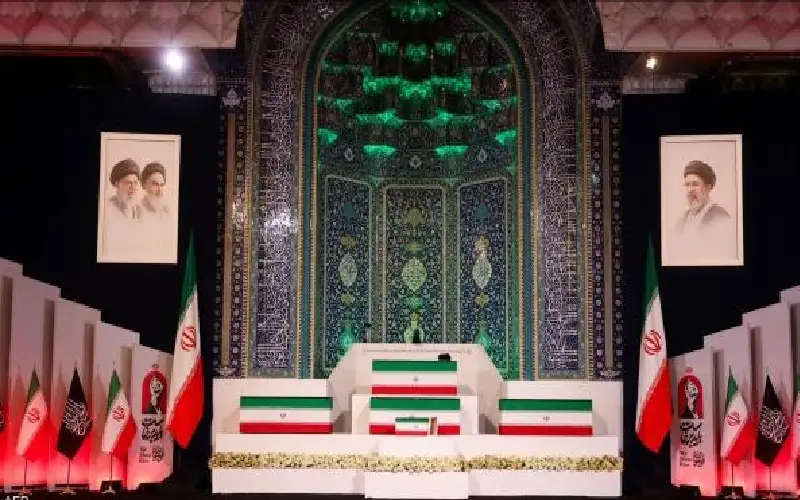 وصول جثمان خامنئي إلى مصلى طهران