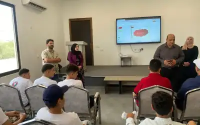 إدانة موظف حكومي ومستثمر وطالب جامعي