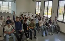 مركز شباب الوسطية يجري مقابلات واختبارات