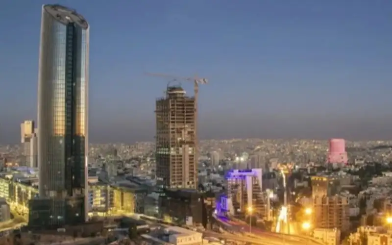 عمان ابرد عواصم المنطقة ليلة الثلاثاء