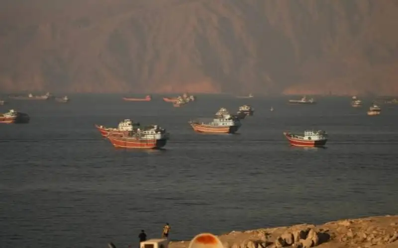 إيران ستغلق مضيق هرمز كاملا وتضرب