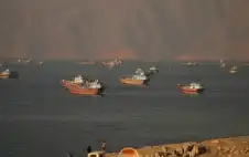 إيران ستغلق مضيق هstrongرمstrongز كاملا وتضرب