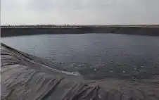 وفاة و8 إصابات إثر سقوط “بكب”
