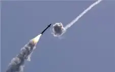 الجيش: اعترضنا وأسقطنا 8 صواريخ أطلقت