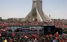 إيران تعلن ضرب أهداف أمريكية وتستعد