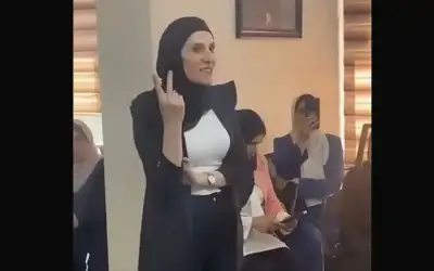 ملفا الهجرة وأوكرانيا يفاقمان خلاف بايدن
