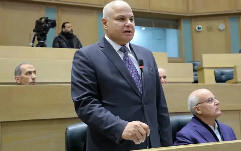 قبول استقالة البكار وتعيين القطامين وزيرا