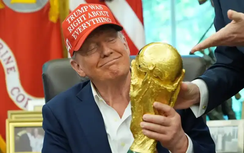 البيت الأبيض يعلن حضور ترامب نهائي