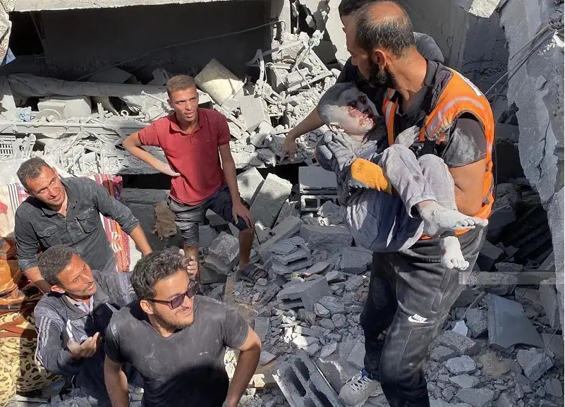 هآرتس: “إسرائيل” تواصل قتل أطفال غزة