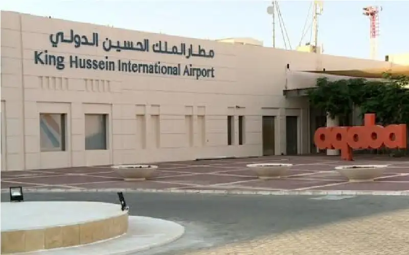 الحكومة: لا إخلاء في مطار وميناء
