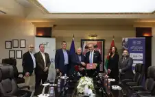 اتفاقية بين strongعمانstrong الأهلية ونادي السيارات