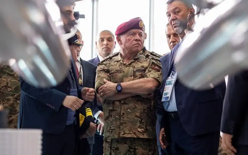 الملك يزور معرض فارنبره الدولي للطيران