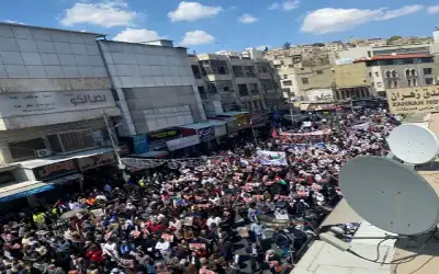 الملك يحضر الجلسة الافتتاحية لملتقى الأعمال