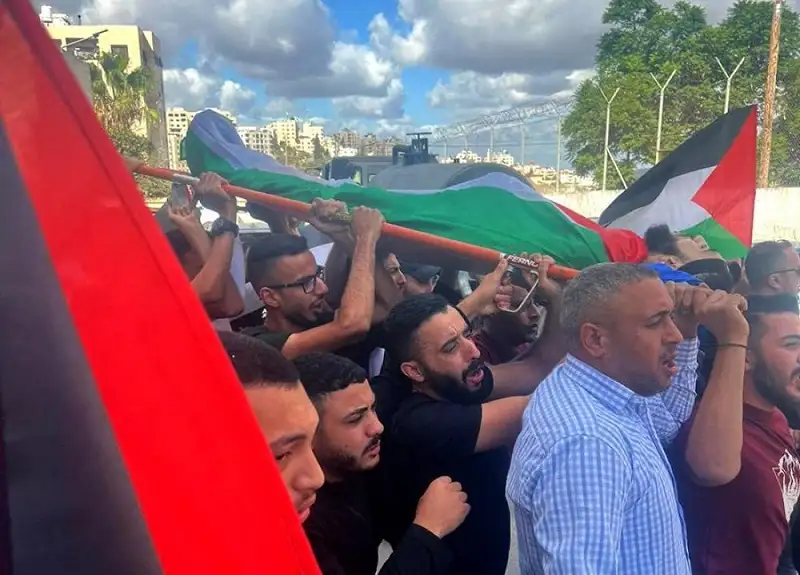 قوات الاحتلال تسلم جثمان الشهيد أبو