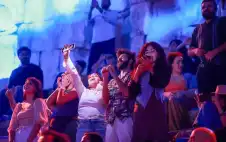 المسرح الشstrongمالstrongي يشهد مزيجا من أنواع