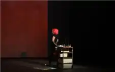 عرض مسرحي مصري واخر من السودان