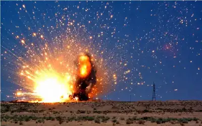 القنابل الموقوتة تجدد خطرها بغزة.. إصابات