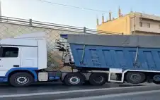 إثر تدهور تريلا .. تحويل حركة