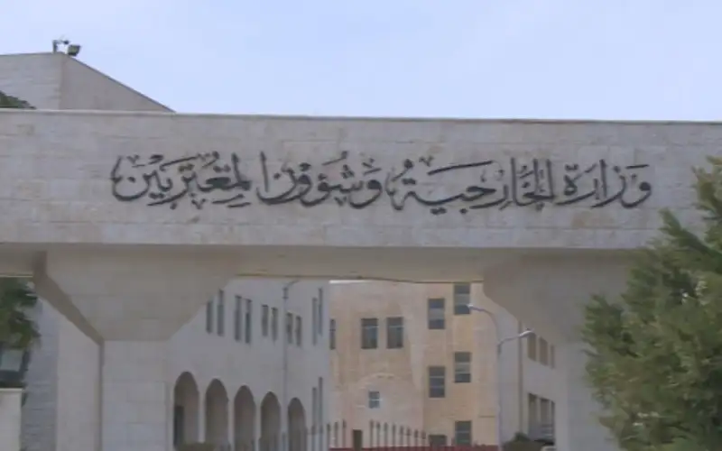 الأردن يعزي الجزائر بضحايا انقلاب حافلة