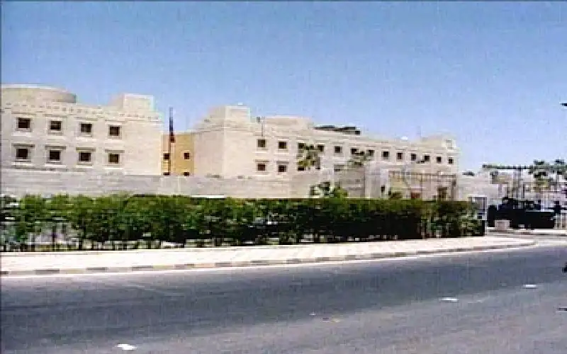 السفارة الأمريكية في عمان تحذر رعاياها