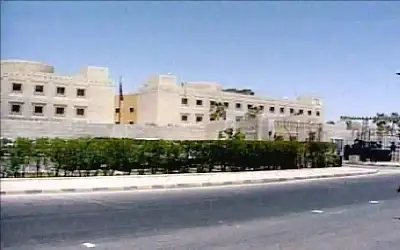 السفارة الأمريكية في عمان تحذر رعاياها