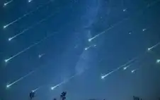 ذروة زخات شهب اstrongلبstrongرشاويات تزين سماء