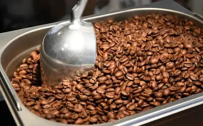 إيران ترهن فتح هرمز برفع الحصار