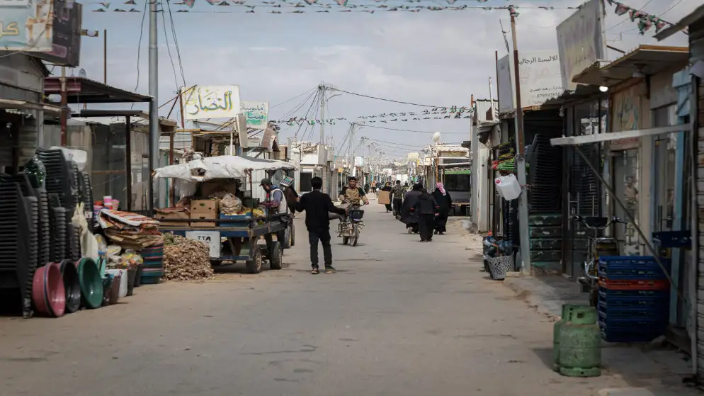 صحيفة نيسان ـ انخفاض تصاريح العمل للاجئين السوريين في
