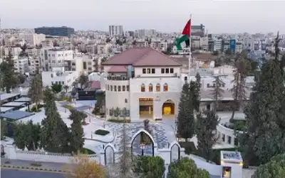 صحيفة نيسان ـ تغييرات موسعة في الإدارة المحلية.. كف
