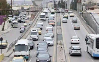 العودات: سنستمع للمختصين بالدستور ونتعامل وفق