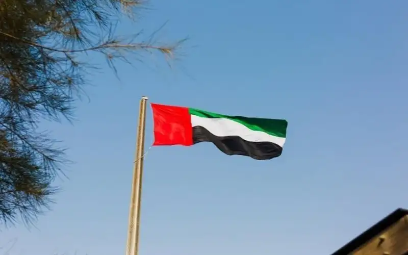 الداخلية الإماراتية: الدفاعات الجوية تتعامل الآن