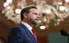 فانس: الضغط الاقتصادي على إيران يغير