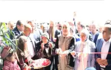 وstrongزيstrongرة التنمية الاجتماعية تفتتح معرض “أردن