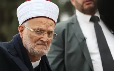جيبوتي تعلن إنقاذ طاقم سفينة أصيبت