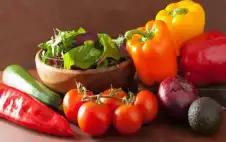 أسعار الخضار والفواكه في السوق المركstrongزيstrong