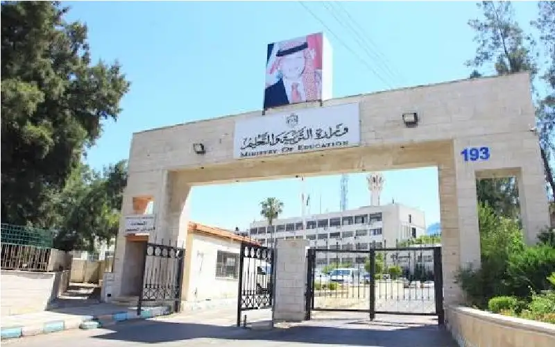 التربية ترفع الطاقة الاستيعابية في مدارسها