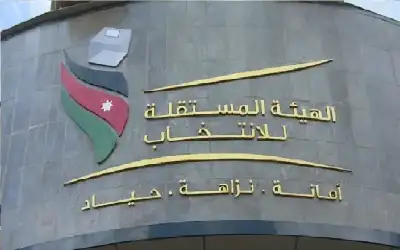 الجيش الجزائري: إعلان عجز بوتفليقة الحل