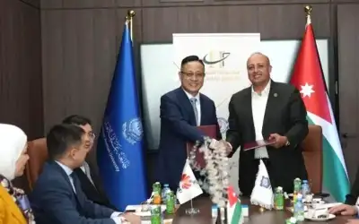 التلهوني يبحث أوضاع الطلبة الأردنيين في