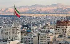 خامنئي يدعو strongالسلطstrongات الإيرانية لتجنب التصريحات