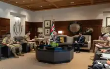الملك يلتقي قائد الجيش الstrongلبstrongناني ويؤكد