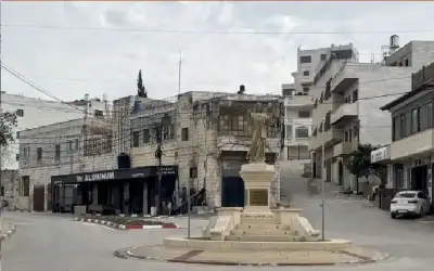 صحيفة نيسان ـ مستوطنون يجبرون عائلة فلسطينية مسيحية على