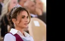 أسرة جامعة strongعمانstrong الأهلية تهنىء بعيد