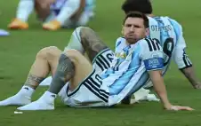 ميسي يعلن اعتزاله اللعب الدولي مع